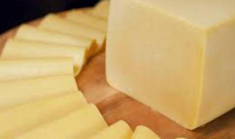 Anvisa proíbe lotes de queijo contaminados por bactéria