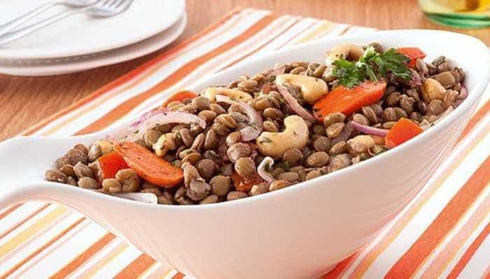 Aprenda a fazer salada de lentilha com cenoura pouco calórica