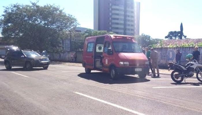 Laranjeiras - Acidente entre moto e carro é registrado no centro