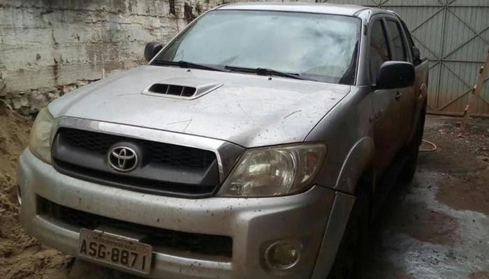 Laranjeiras - Polícia Civil recupera Hilux furtada em assentamento