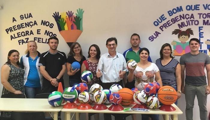 Campo Bonito - Escola Lauro Luiz recebe Kit Esportivo