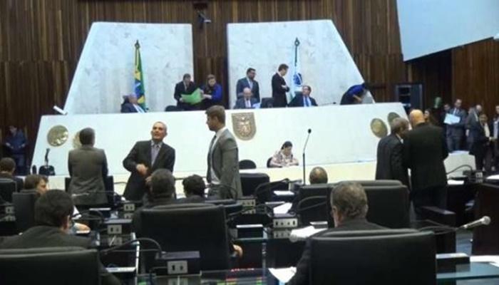 Venda de bebidas alcoólicas em estádios do Paraná está proibida a pedido do MP