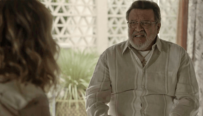 'O Outro Lado do Paraíso': Gustavo alerta Nádia sobre aproximação com Clara