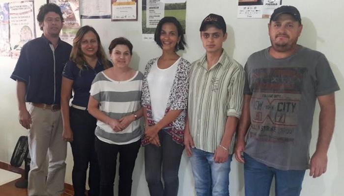 Adapar apresenta médica veterinária para Defesa Agropecuária em Rio Bonito e Porto Barreiro