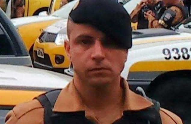 policialmata_large.jpg