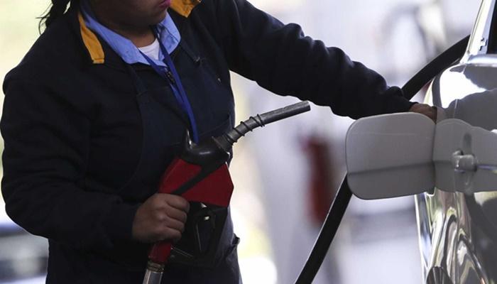 Petrobras anuncia altas de 1,8% no preço da gasolina e 2,4% no diesel