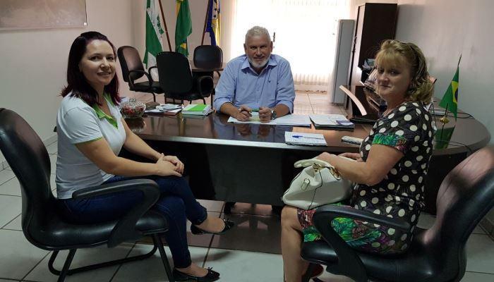 Guaraniaçu - Prefeito recebe representantes da Associação de Senhoras de Rotarianos