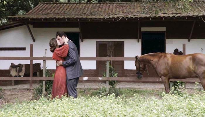 'Orgulho e Paixão': Darcy pede Elisabeta em namoro