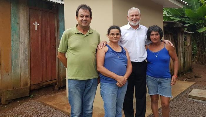 Guaraniaçu - Mais Cinco Famílias recebem Módulos Sanitários