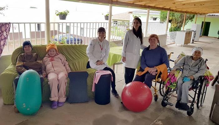 Cantagalo - Projeto de fisioterapia na Casa Lar do idoso