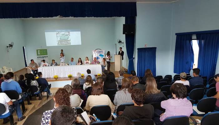 Guaraniaçu - Osmário Portela participa do encontro da Associação Cantuquiriguaçu