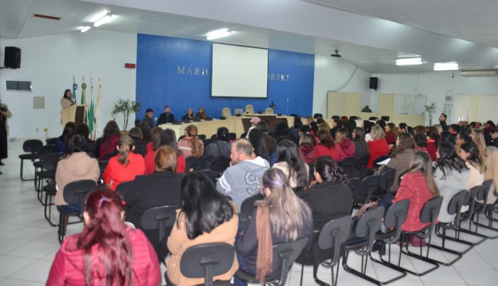 Pinhão – Secretaria de Educação realizou a 1ª Consulta Pública com sucesso!