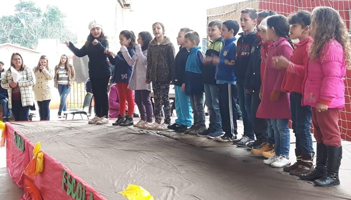 Campo Bonito - Escola Municipal Lauro Luiz promoveu o Dia da Família na Escola