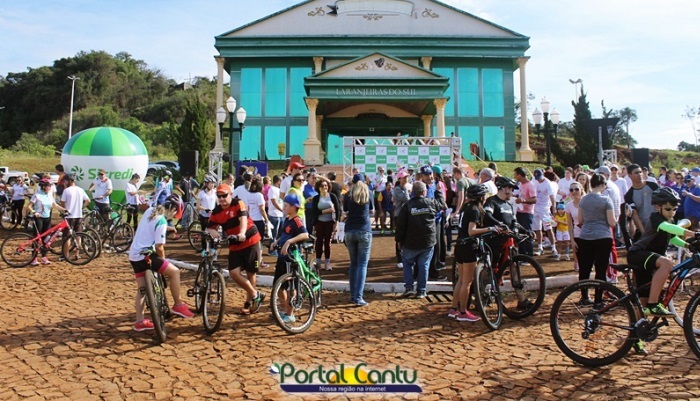 Laranjeiras - Veja vídeo e fotos da 3ª Caminhada e Corrida Sicredi / Pedal Solidário