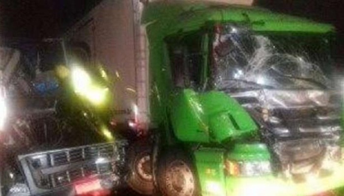 Acidente envolvendo sete caminhões deixa um morto e dois feridos na BR 376