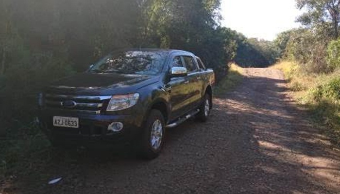 Nova Laranjeiras - Mais um veículo roubado de Curitiba é encontrado abandonado