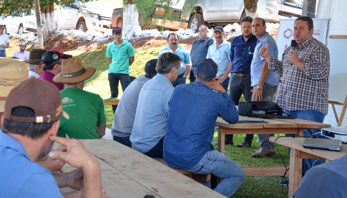 Laranjeiras - Agricultura promoveu dia de campo voltado ao manejo de ovinos e caprinos