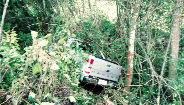 Rio Bonito - Saída de pista é registrada na 158