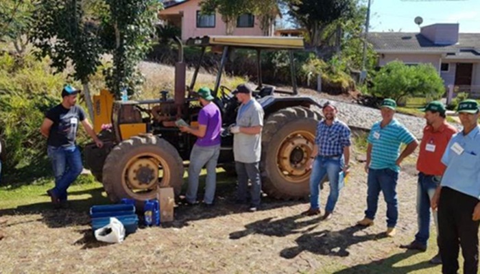 Nova Laranjeiras - Produtores Rurais participam de Curso de Trabalhador na Operação e Manutenção de Tratores Agrícolas