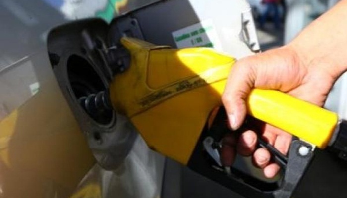 Petrobras anuncia que gasolina nas refinarias terá alta de 0,5%