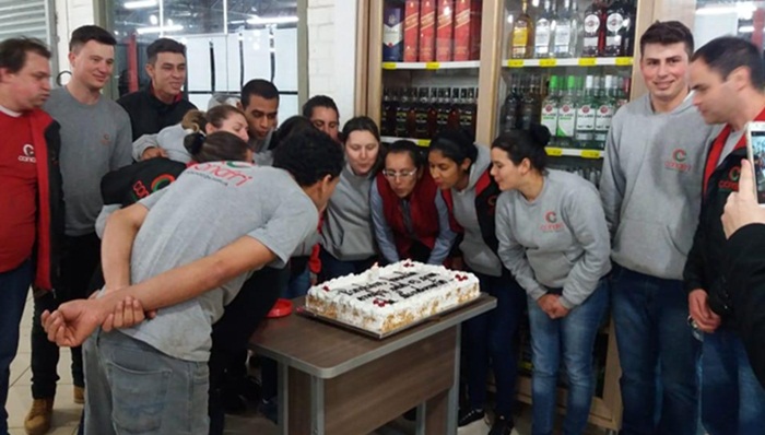 Laranjeiras - Atacado Conafri realiza festa em comemoração aos tres anos na cidade