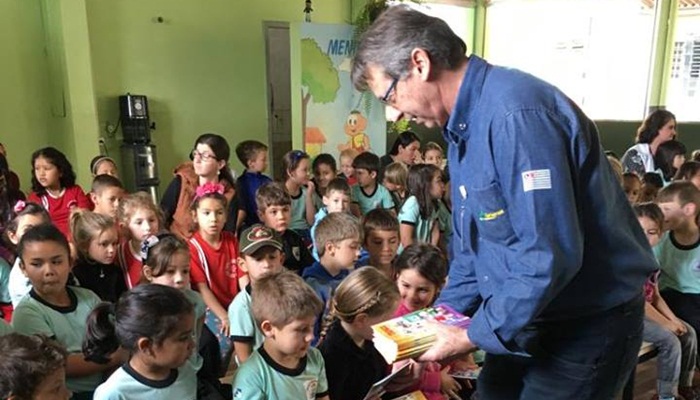 Porto Barreiro - Escola Irmã Inês Vailati e Sicredi desenvolve ações de educação financeira