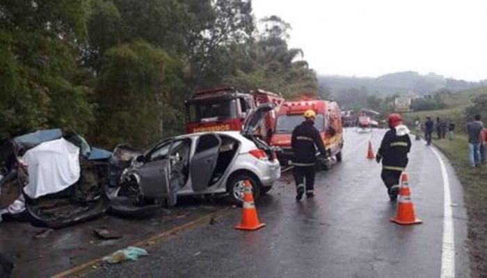 Acidente Deixa Sete Mortos E Duas Pessoas Em Estado Grave