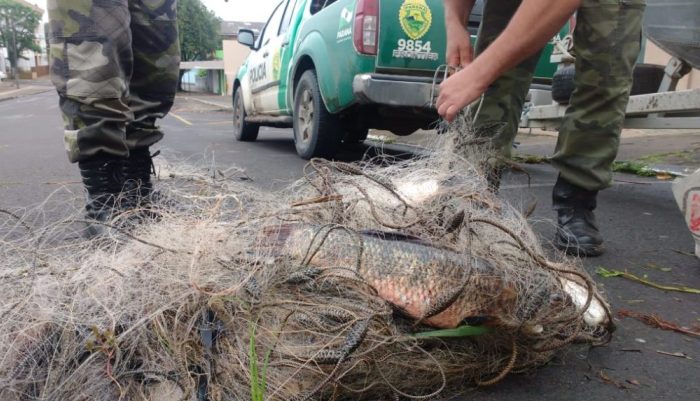 Candói - Policia Ambiental apreende material de pesca predatória e prende quatro indivíduos
