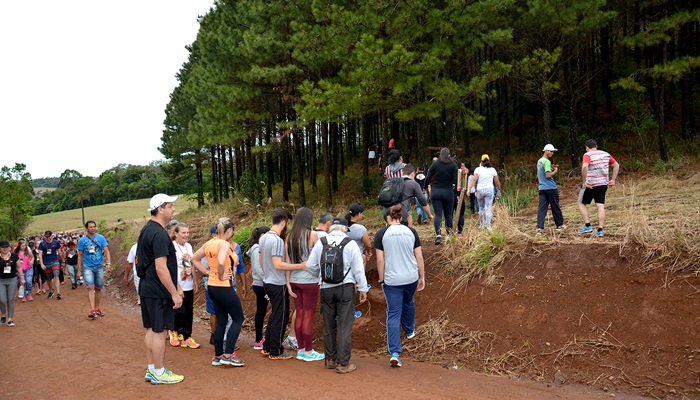 Laranjeiras - Caminhada na natureza está com inscrições abertas