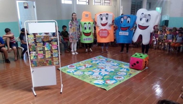 Rio Bonito - Profissionais de odontologia promovem “Saúde na Escola” na Rede Municipal de Ensino