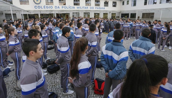 Governo lançará edital para seleção de alunos em novos colégios militares do Paraná