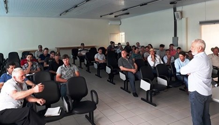 Guaraniaçu - Prefeito participa da reunião do Conselho Municipal de Agricultura