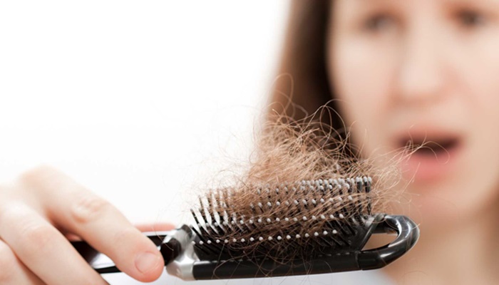 Dietas radicais podem causar a queda dos cabelos, adverte médico