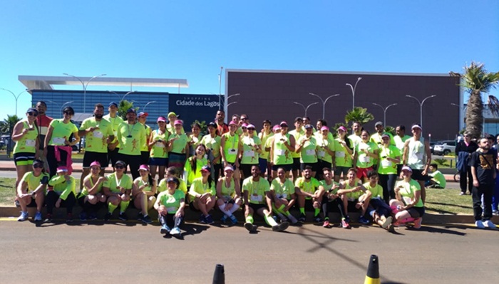 Pinhão - Grupo Smart Run de Pinhãoenses participam da Meia Maratona Celestino Perbiche e se destaca também como maior equipe