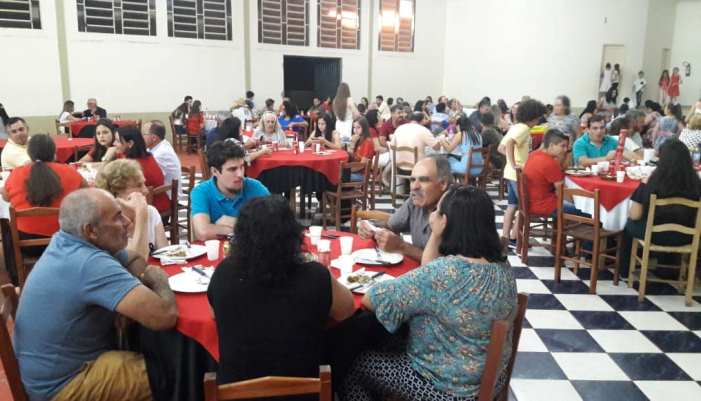 Ibema - Paróquia Santo Antônio realiza jantar de crisma