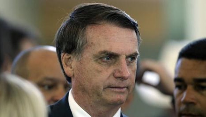 Bolsonaro diz que vai estender validade de CNH para 10 anos