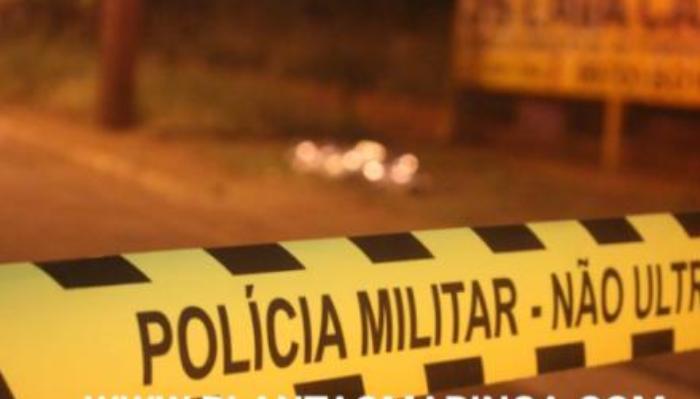 Homem morre após ser baleado em discussão de bar