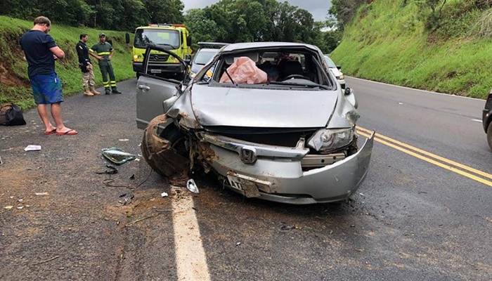 Nova Laranjeiras - PRF atende acidente na BR 277