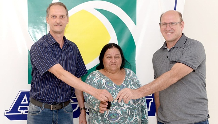 Guaraniaçu - ACEG faz entregas de prêmios aos ganhadores