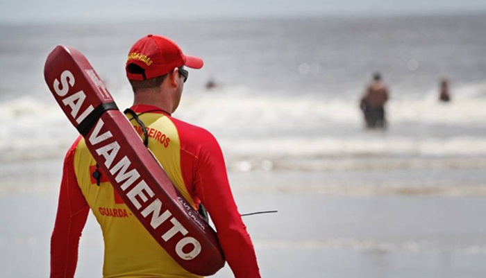 Corpo de jovem é encontrado no mar de Pontal do Paraná