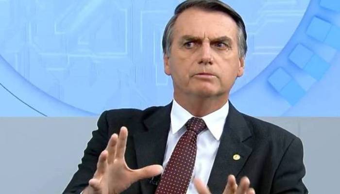 Bolsonaro diz que ajudará a 'cobrar justiça e evitar novas tragédias'