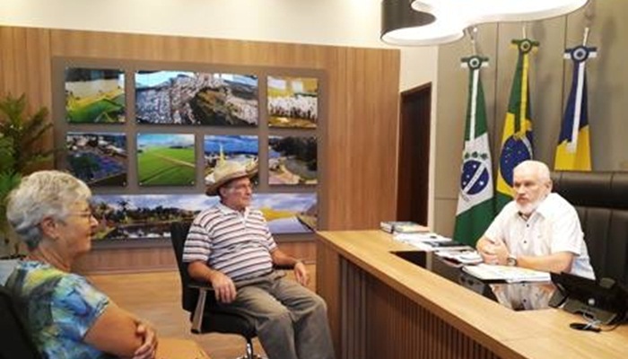 Guaraniaçu - Sócio Proprietário da Indústria de Água Mineral Radiante visita Prefeitura
