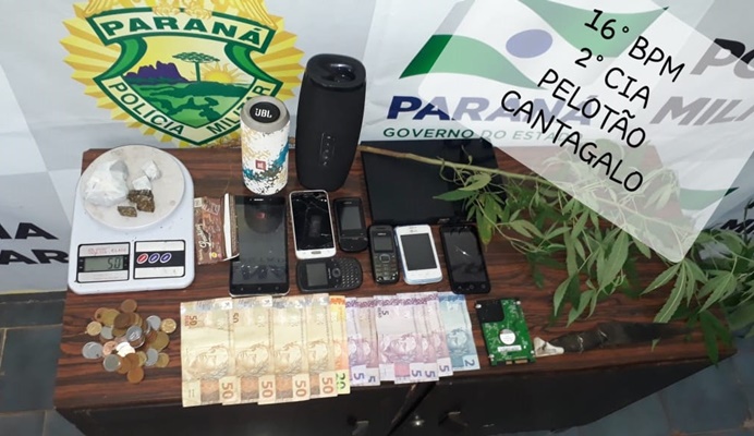 Cantagalo - Polícia acaba com ponto de tráfico de drogas