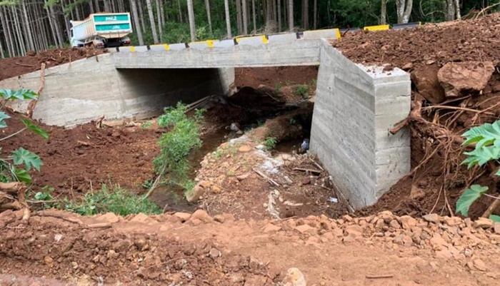 Nova Laranjeiras - Mais uma ponte de concreto é concluída no interior