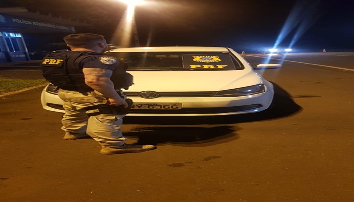 Laranjeiras - PRF recupera veículo roubado