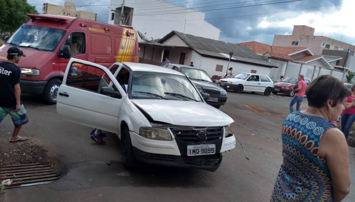 Laranjeiras - Rua Tiradentes é palco de mais um acidente com vítima 