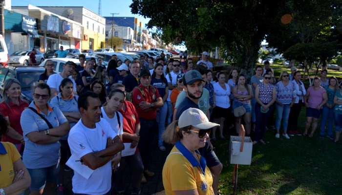 Laranjeiras - Secretaria de Saúde promove ação de conscientização e combate à dengue