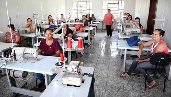 Laranjeiras - Secretaria de Assistência Social inicia nove oficinas gratuitas