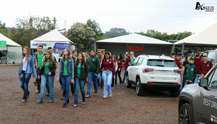 Guaraniaçu - Produtores da região visitam o evento Campo Forte Fertizan