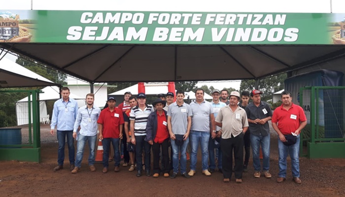 Campo Bonito - Comitiva Agrícola participa da Campo Forte Fertizan